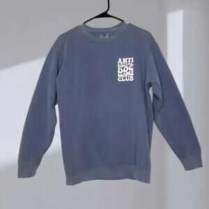 Anti Social Dog Moms Club Graphic Sweatshirt – Faded Blue (Unisex M)
